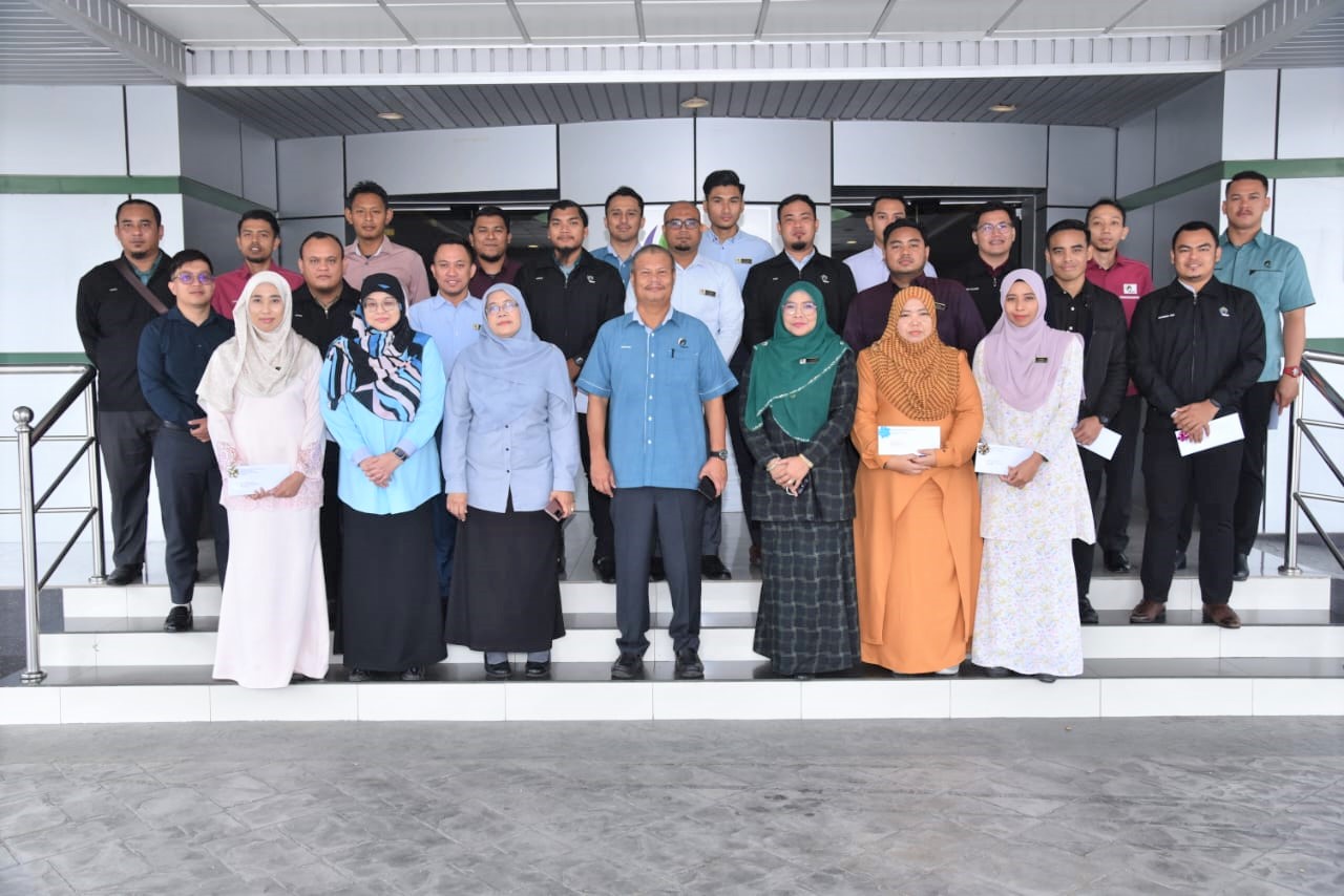 Majlis Penyampaian Amanat Ketua Pegawai Eksekutif Serta Penyerahan Surat Pengesahan Jawatan & Kenaikan Pangkat